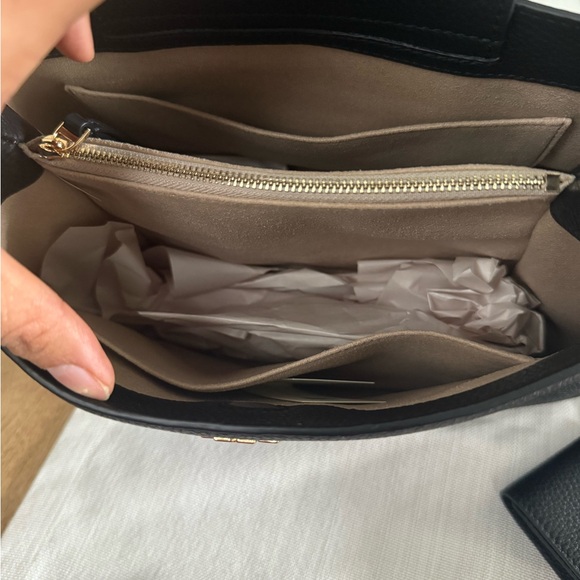 New 900+! Tory Burch BRITTEN leather SMOOTH SATCHEL & Matching Wallet black - Picture 9 of 13